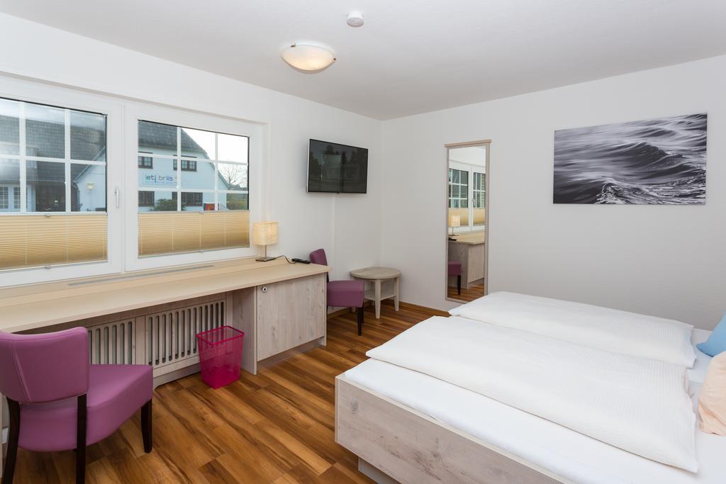 Letj Briis Hotel Нордорф Екстериор снимка