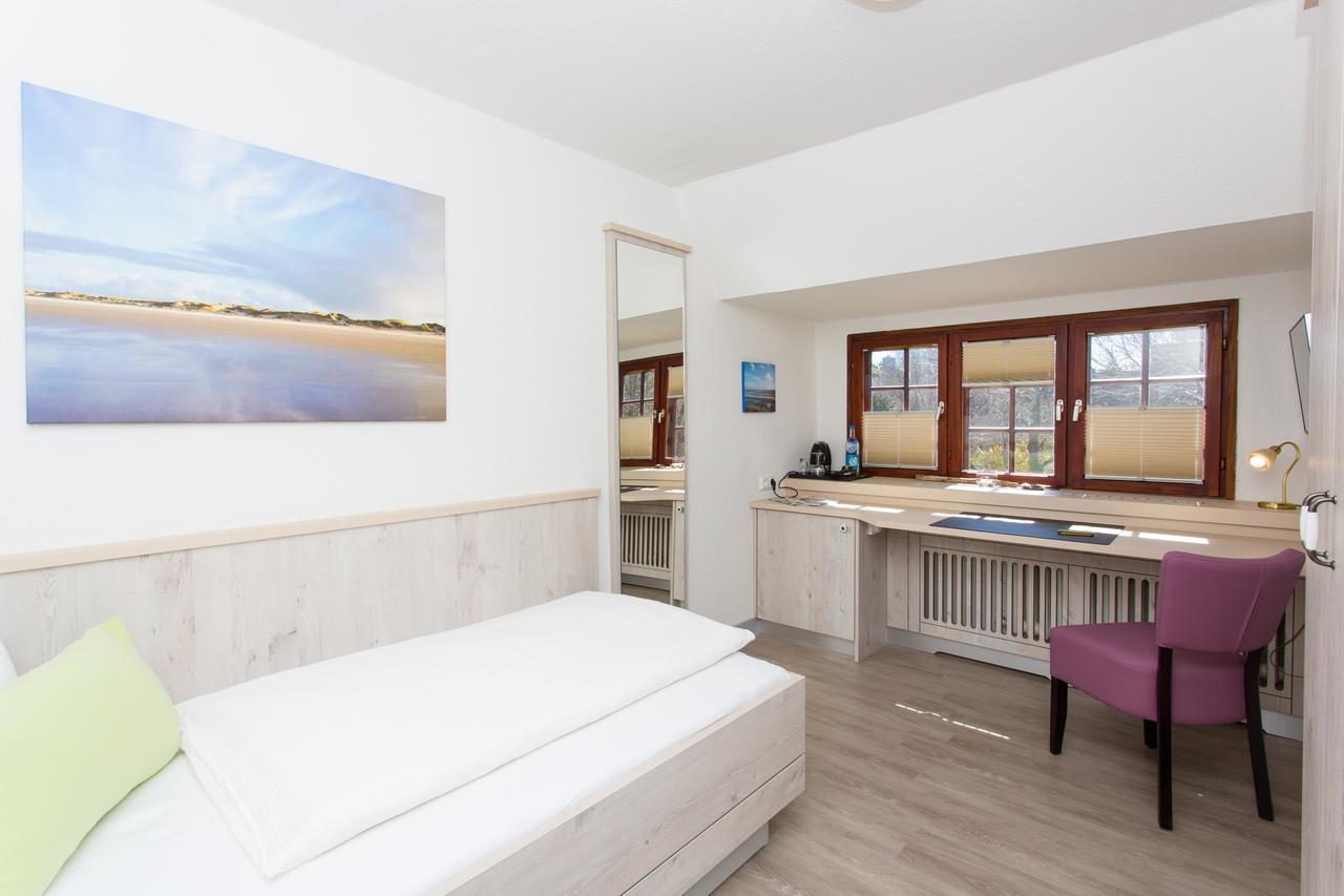 Letj Briis Hotel Нордорф Екстериор снимка